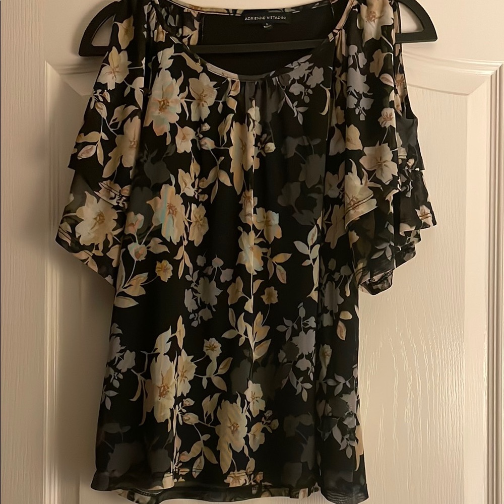 Adrienne Vittadini Cream Floral Blouse with Bell Sleeves